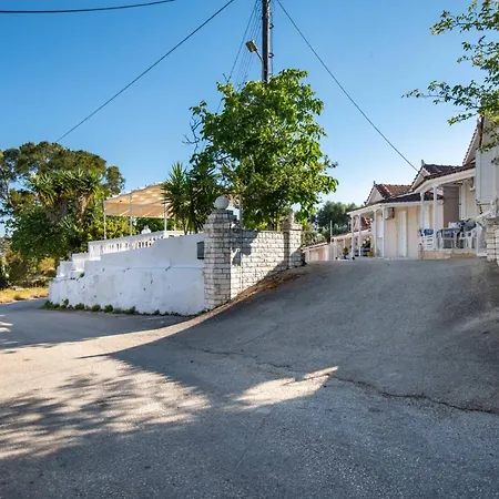 Zoumpouli Village * ספרטיה