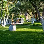Zoumpouli Village Дом отдыха *