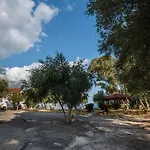 Дом отдыха Zoumpouli Village Спартия