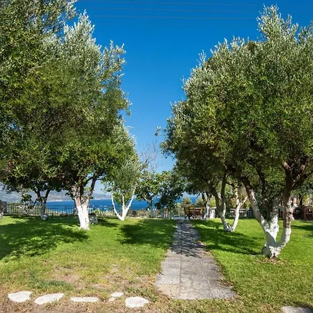 Zoumpouli Village Feriehus